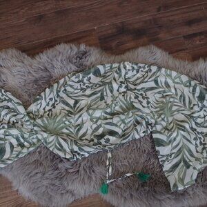 Beautiful Shear Leaf Crop Ladies Blouse